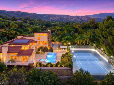 2216 Turnbull Canyon Rd
