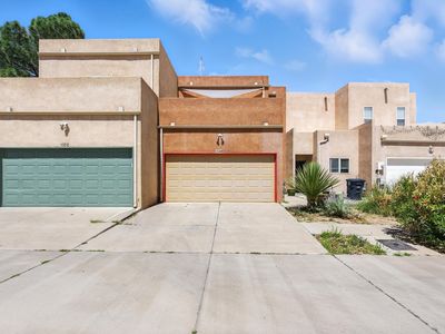 1548 Ocean Breeze Dr NE