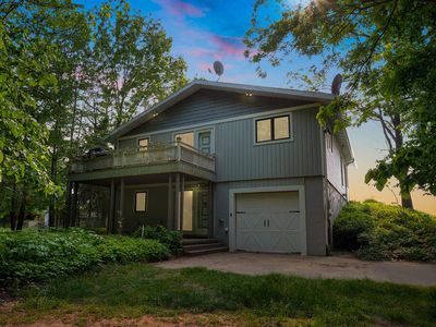 1140 Edgewater Ter