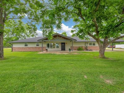 621 E Texas Rd