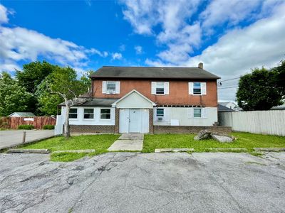 12 Delaware Ave