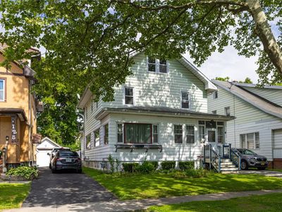 122 McNaughton St