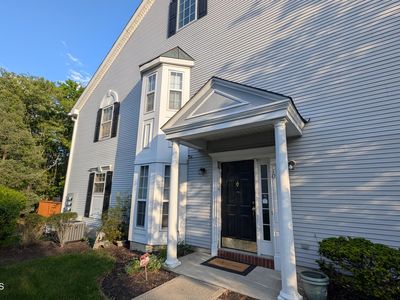 10 Beacon Court