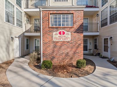 10 Carriage Crossing Ln #10