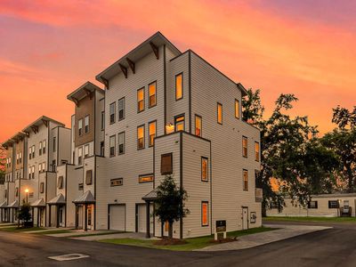 1150 Valdosta St Unit 603