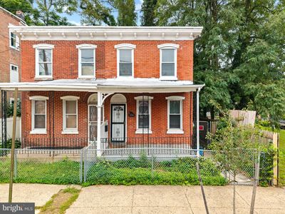 104 E Pastorius St