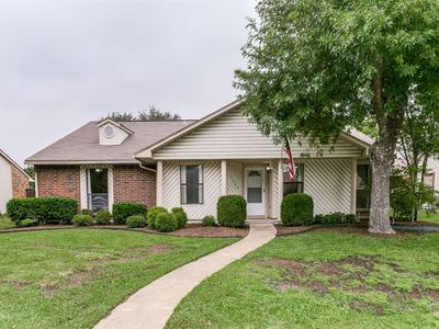 1305 Thoreau Ln