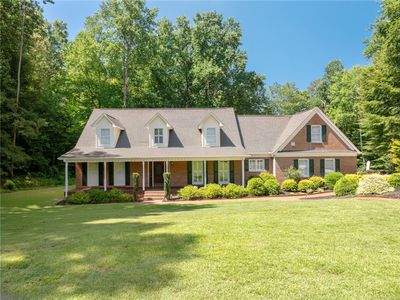 208 Cedar Dale Dr