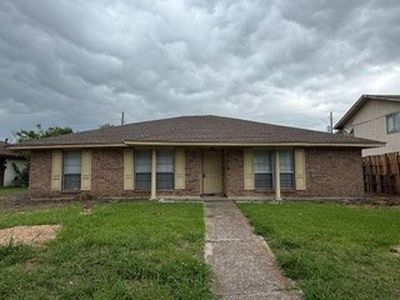 8813 Deerwood Dr