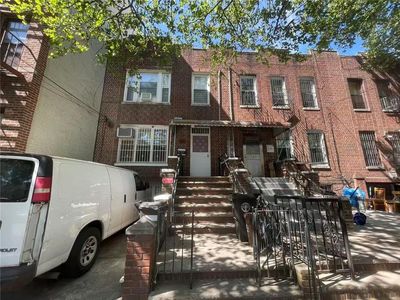 766 45th St