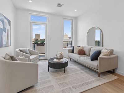 1395 Washington St #Penthouse 605