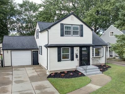 83 Leawood Dr