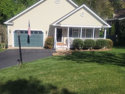 1064 Wintergreen Ln