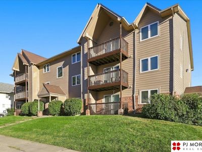 5016 California St APT 9