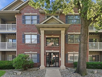 1640 White Oak Cir Unit 2-B