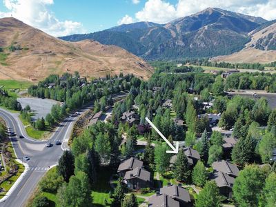 1233 Villager Condo Dr