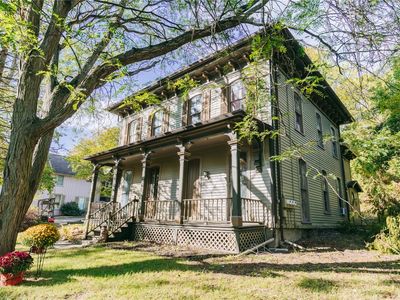 155 E Main St