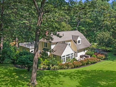 16 Beaver Pond Rd