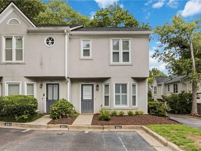 902 Defoors Lndg NW