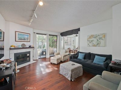 3480 Barham Blvd APT 211