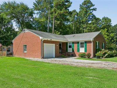 Property at 322 Sharon Dr, Seaford, VA