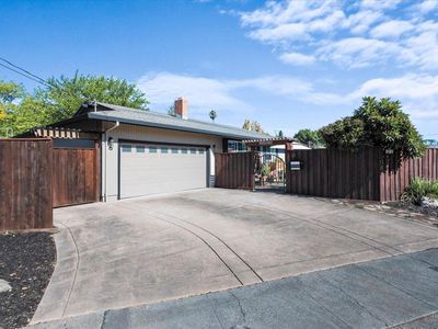 4549 Rinconada Dr