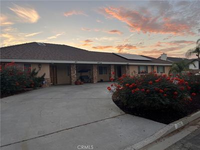 575 Lauresa Ln