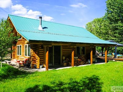 5479 Challis Creek Rd