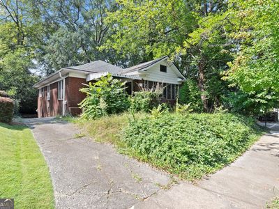 1141 Rosedale Dr NE