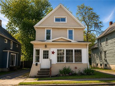 24 Rose St