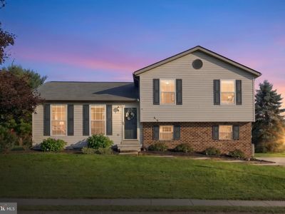 Property at 160 Drummer Dr, New Oxford, PA