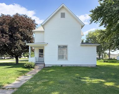 Property at 211 E 4th Ave, Woodhull, IL