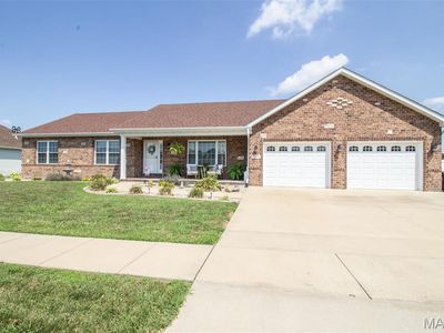 2541 Commercial Pkwy