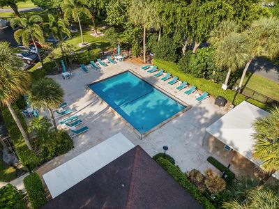 3095 N Course Drive #712