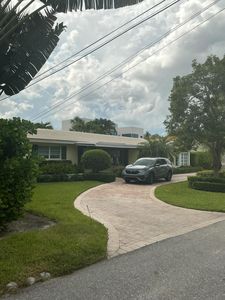 210 PALM Trail