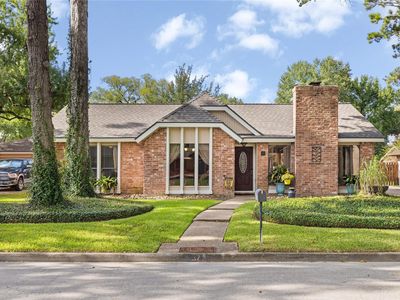 3726 Golden Lake Dr