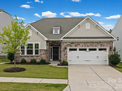 4048 Clapton Dr
