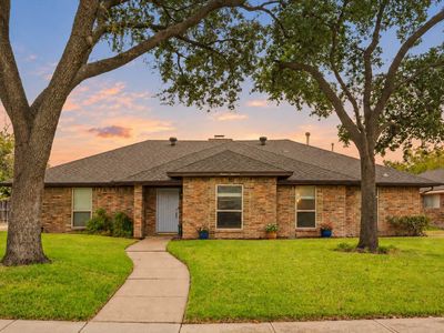 1919 Baylor Dr