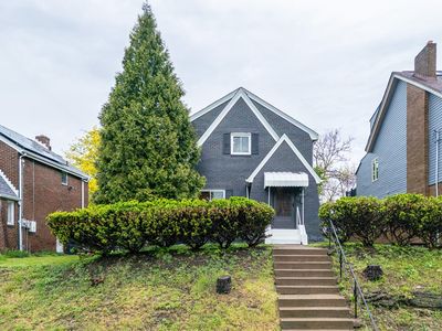 335 Lafayette Ave
