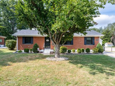 8814 Maple Rd