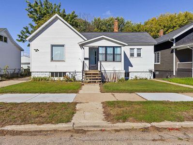 1008 15th Ave