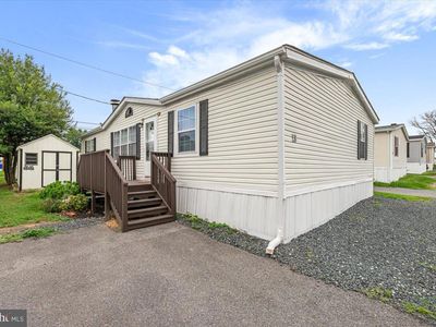 13 Midway Ave