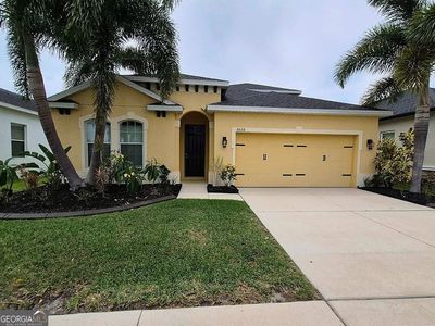 Property at 5028 Inshore Landing Dr, Apollo Beach, FL
