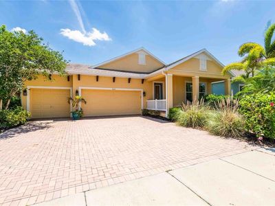 Property at 5111 Coastal Scene Dr, Apollo Beach, FL
