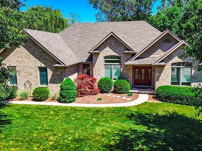 1271 Oakleaf Dr