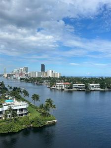 20515 E Country Club Dr APT 1042