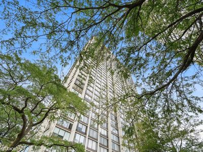 5455 N Sheridan Rd APT 2602