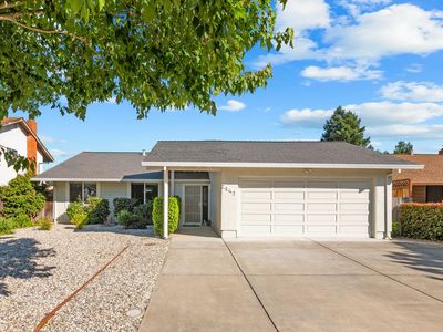 2547 Vintage Street