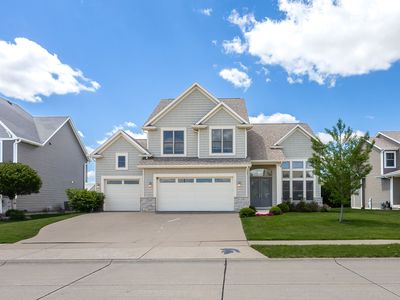Property at 5700 Emily Rd, Bettendorf, IA