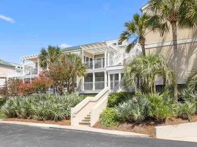 2942 Atrium Villa Dr #42